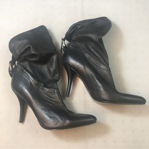 Nine West Black Leather Ankle Boots Bootie 6M High Heel Buttery Soft Rear Buckle